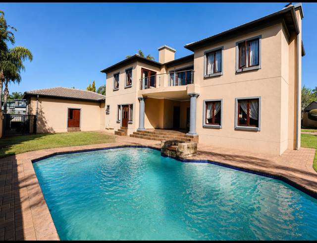 4 BEDROOM HOUSE FOR SALE IN MIDSTREAM ESTATE